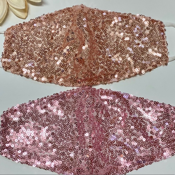 🔥2/$15🔥2 Champagne Gold & Pink Sequin Face Mask - Picture 2 of 8